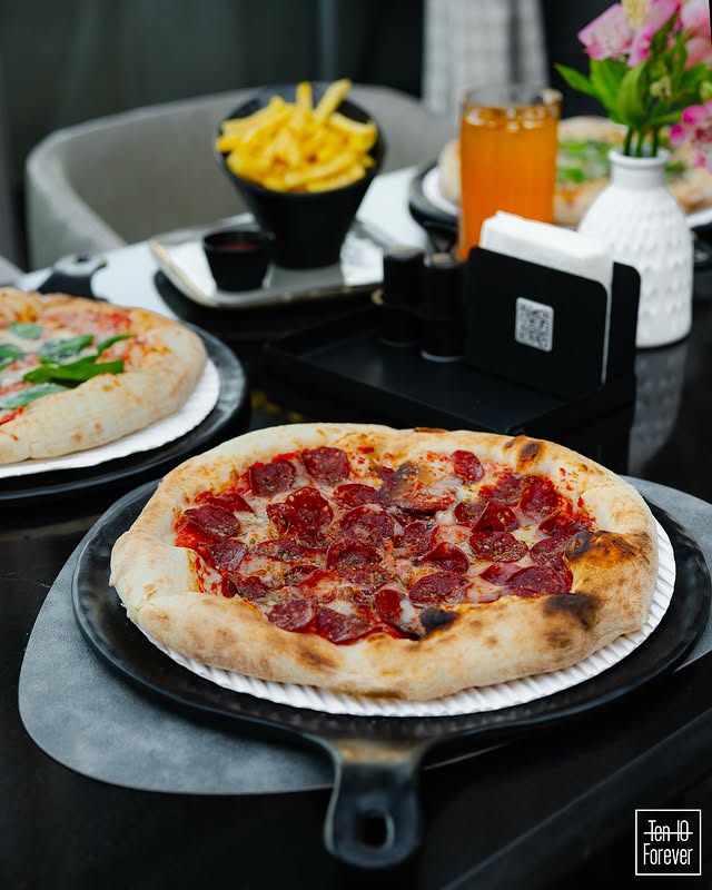 رستوران تن فور اِور