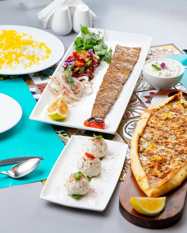 کافه رستوران مهنا