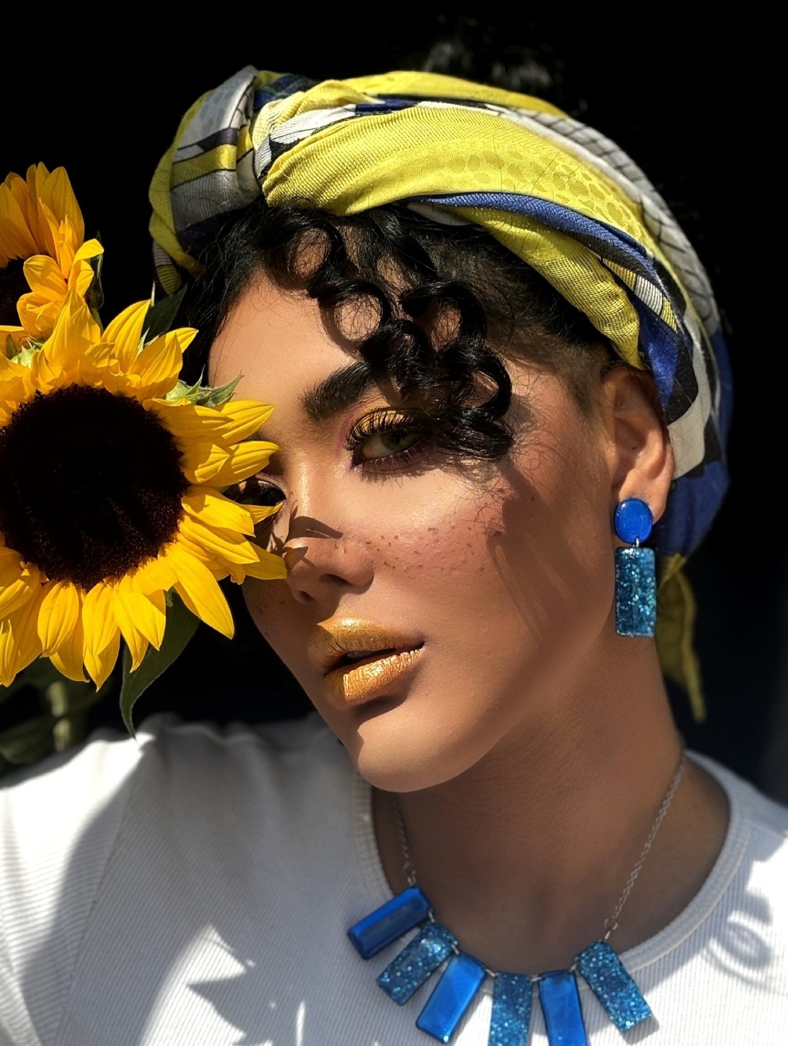 آرایشگاه زنانه و سالن زیبایی ژاله عادلی