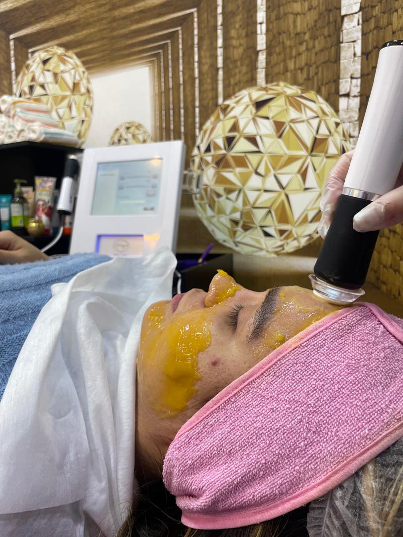 کلینیک تخصصی هایفوآراف فرکشنال لاویش