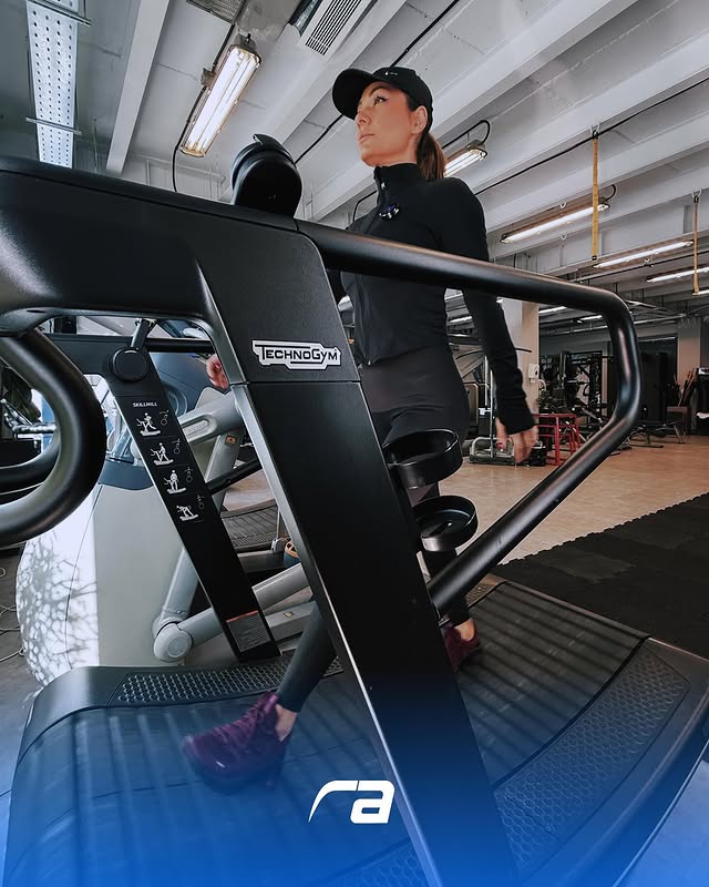 باشگاه بدنسازی راسبین