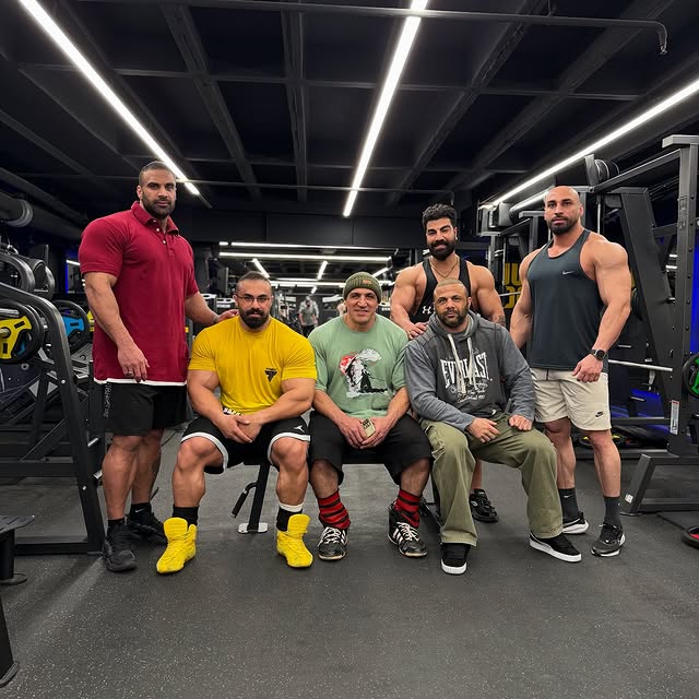 باشگاه بدنسازی فراز آبی (بلو اسکای)